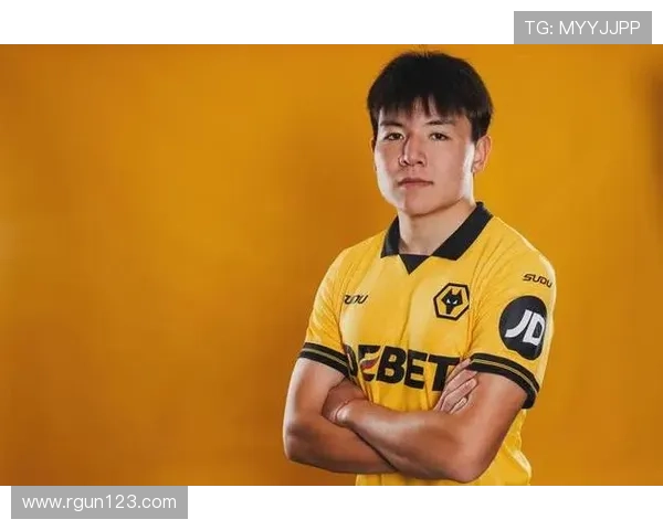 徐彬仍可征战英甲 租借巴恩斯利三线作战